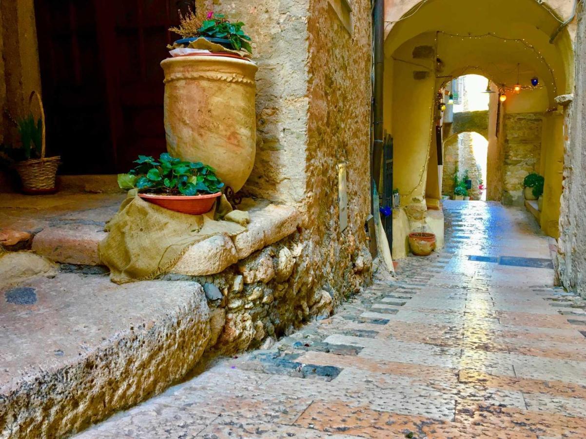 Le Torri Riviera Holiday Albenga Exterior photo